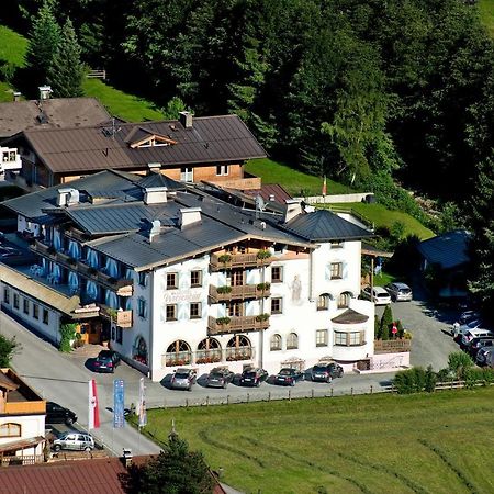 Hotel Wiesenegg Aurach bei Kitzbuehel Bagian luar foto